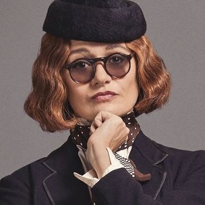 The Bolter (EMILY MORTIMER)