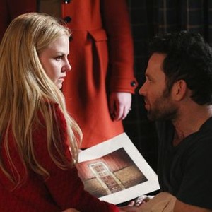 Once Upon a Time, Jennifer Morrison (L), Eion Bailey (R), 'Best Laid Plans', Season 4, Ep. #18, 03/29/2015, ©KSITE