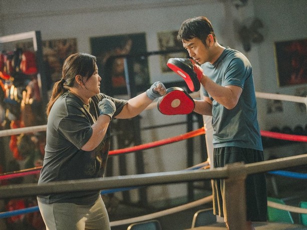 Yolo Movie Synopsis: The Story of a Woman's Struggle to Become a Boxer