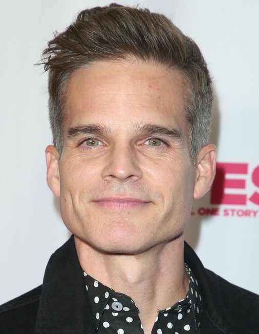 Greg Rikaart