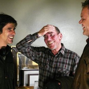 DARK WATER, director Walter Salles, Pete Postlewaite, John C. Reilly on set, 2005, (c) Touchstone