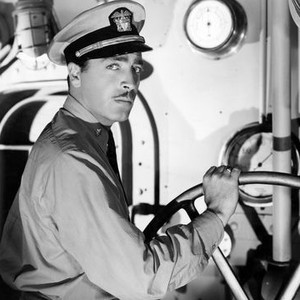 Submarine Raider (1942) photo 5