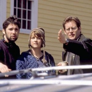 THE MYTH OF FINGERPRINTS, director Bart Freundlich, Laurel Holloman, Brian Kerwin, on set, 1997. ©Sony Pictures