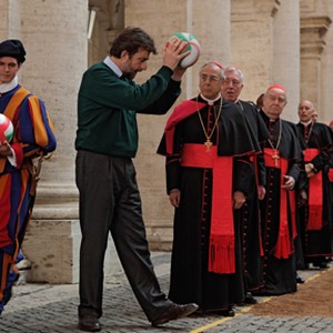 Nanni Moretti (center) as Lo psicoanalista in "We Have a Pope." photo 18