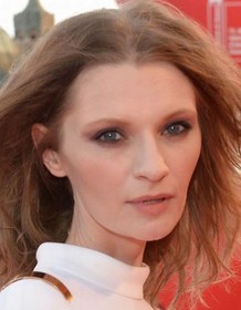 Agata Buzek