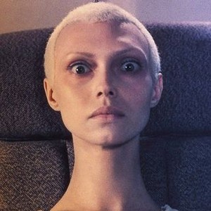 Humanoid woman top