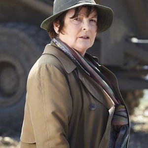 Brenda Blethyn as Chief Inspector Vera Stanhope