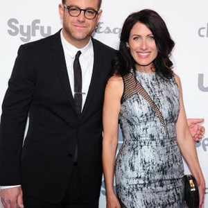 Paul Adelstein, Lisa Edelstein at arrivals for 2015 NBC Universal Cable Entertainment Upfront, Jacob K. Javits Convention Center, New York, NY May 14, 2015. Photo By: Gregorio T. Binuya/Everett Collection