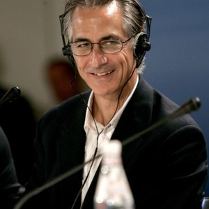 David Strathairn