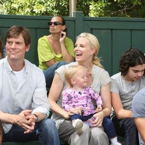 Parenthood, from left: Savannah Paige Rae, Peter Krause, Monica Potter, Max Burkholder, Matt Lauria, 'There's Something I Need To Tell You', Season 4, Ep. #5, 10/09/2012, ©NBC