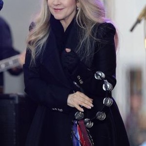 Stevie Nicks on stage for NBC TODAY SHOW Concert with FLEETWOOD MAC, Rockefeller Plaza, New York, NY October 9, 2014. Photo By: Kristin Callahan/Everett Collection