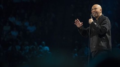 Jo Koy: Blue in the Face – 家庭、文化與人生笑聲的熱情分享