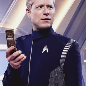 Anthony Rapp as Lieutenant Paul Stamets