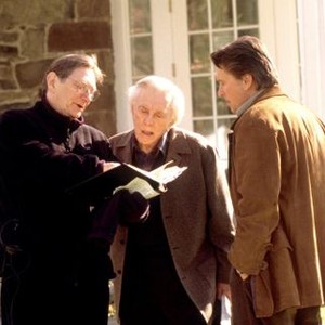IT RUNS IN THE FAMILY, Director Fred Schepisi, Kirk Douglas, Michael Douglas on the set, 2003, (c) MGM