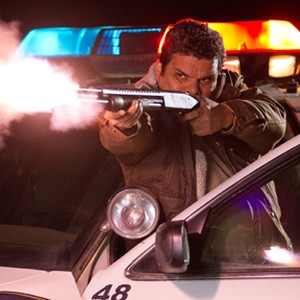 Luis Guzmán as Mike Figuerola in "The Last Stand." photo 4