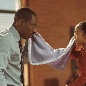 Eddie Murphy as Evan Danielson and Yara Shahidi as Olivia Danielson in "Imagine That." photo 9
