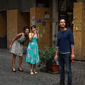 Chasing Life, Aisha Dee (L), Italia Ricci (C), Richard Brancatisano (R), 'La Dolce Vita', Season 2, Ep. #13, 09/28/2015, ©KSITE