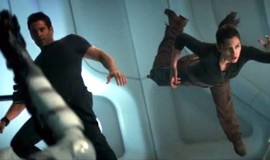 Total Recall: Official Clip - Anti-Gravity Gun Fight photo 1