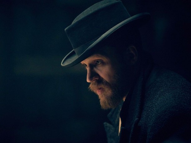 Watch peaky blinders deals season 2 episode 2
