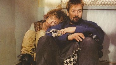 Jin, erim uxlayapti.