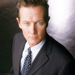 Robert Patrick as Special Agent John Doggett