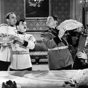 THE GREAT DICTATOR, Henry Daniell, Charlie Chaplin, Jack Oakie, Carter DeHaven, 1940