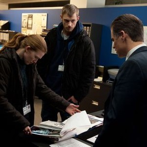 The Killing, Mireille Enos (L), Joel Kinnaman (C), Martin Cummins (R), 'Ogi Jun', Season 2, Ep. #4, 04/15/2012, ©AMC