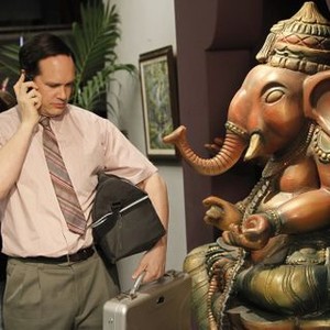 Outsourced, Diedrich Bader, 'Guess Who's Coming To Delhi', Season 1, Ep. #15, 02/17/2011, ©NBC
