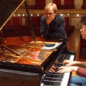 PIANOMANIA, from left: Stephan Knupfer, Lang Lang, 2009. ©First Run Features