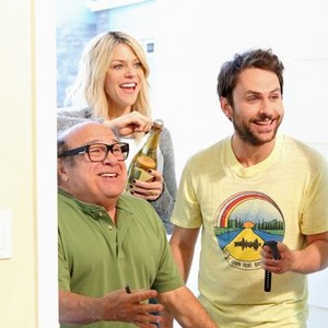 It's Always Sunny in Philadelphia, Danny DeVito (L), Kaitlin Olson (C), Charlie Day (R), 'Mac and Dennis Move to the Suburbs', Season 11, Ep. #5, 02/03/2016, ©FXX