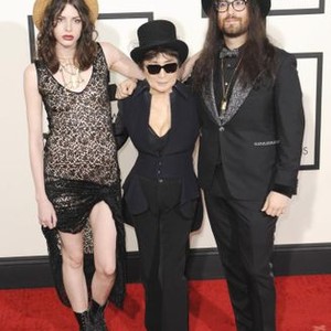 Charlotte Kemp Muhl, Yoko Ono, Sean Lennon at arrivals for The 56th Annual Grammy Awards - ARRIVALS 2, STAPLES Center, Los Angeles, CA January 26, 2014. Photo By: Charlie Williams/Everett Collection