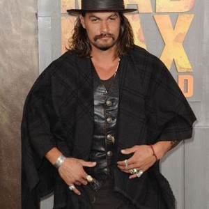 Jason Momoa at arrivals for MAD MAX: FURY ROAD Premiere, TCL Chinese 6 Theatres (formerly Grauman''s), Los Angeles, CA May 7, 2015. Photo By: Dee Cercone/Everett Collection