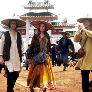 AROUND THE WORLD IN 80 DAYS, from left: Steve Coogan, Cecile De France, Jackie Chan, 2004, ©Buena Vista Pictures