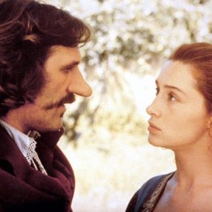 CYRANO DE BERGERAC, from left: Gerard Depardieu as Cyrano, Anne Brochet as Roxane, 1990. ©Orion Classics