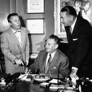 THE BIRDS AND THE BEES, from left, star/producer George Gobel, Paramount executive Don Hartman, producer David O'Malley, discussing the project, March 1955