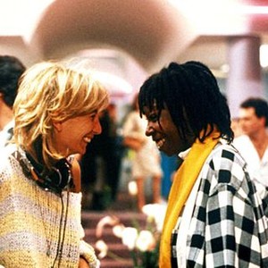 JUMPIN' JACK FLASH, director Penny Marshall, Whoopi Goldberg, 1986, TM and Copyright (c)20th Century Fox Film Corp. All rights reserved.
