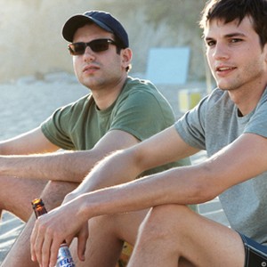 (L-R) Ty Giordano as Graham Martin and Ashton Kutcher as Oliver Martin in "A Lot Like Love." photo 15