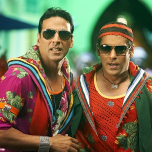 Akshay Kumar as Tabrez Mirza Khan (left) in "Tees Maar Khan." photo 18