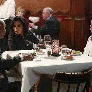 Scandal, Khandi Alexander (L), Kerry Washington (R), 'The Fluffer', Season 3, Ep. #16, 04/03/2014, ©ABC