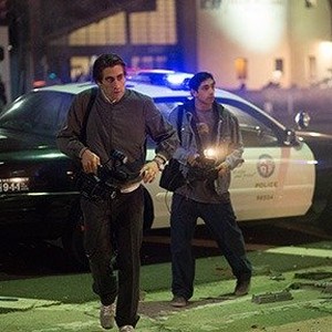 (L-R) Jake Gyllenhaal as Louis Bloom and Riz Ahmed as Rick in "Nightcrawler."