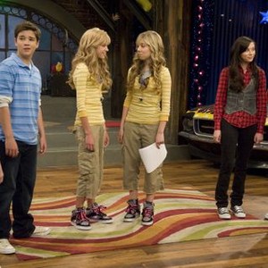 iCarly, from left: Nathan Kress, Jennette McCurdy, Malese Jow, Miranda Cosgrove, 09/08/2007, ©NICK
