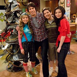 iCarly, from left: Jennette McCurdy, Jerry Trainor, Nathan Kress, Miranda Cosgrove, 09/08/2007, ©NICK