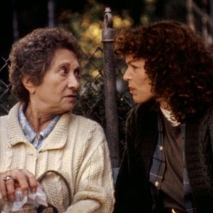 CROSSING DELANCEY, Reizl Bozyk, Amy Irving, 1988, (c) Warner Brothers