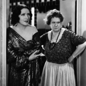 THE GUARDSMAN, Lynn Fontanne, Maude Eburne, 1931