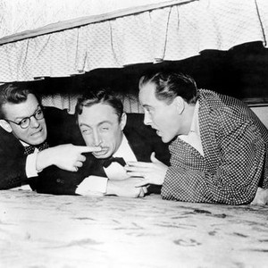 UP IN MABEL'S ROOM, Dennis O'Keefe, Mischa Auer, John Hubbard, 1944