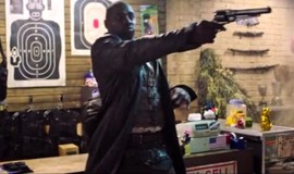 The Dark Tower: Official Clip - Gunslinger in a Gun Store