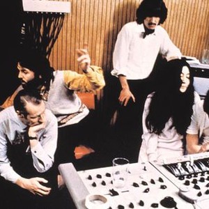 LET IT BE, (l to r) Ringo Starr, George Martin, Paul McCartney, George Harrison, Yoko Ono, John Lennon, 1970