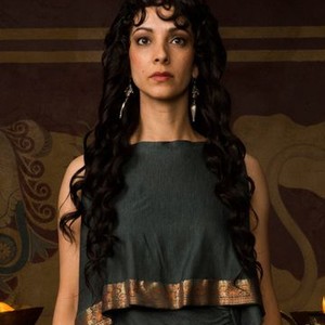 Sonita Henry as Medea
