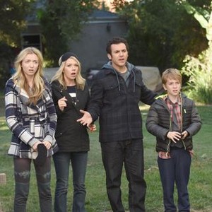 The Grinder, from left: Hana Hayes, Mary Elizabeth Ellis, Fred Savage, Connor Kalopsis, 'Exodus (Pt. 1)', Season 1, Ep. #11, 01/19/2016, ©FOX