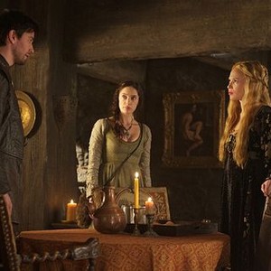 Reign, Torrance Coombs (L), Alexandra Ordolis (C), Celina Sinden (R), 'The Hound and the Hare', Season 3, Ep. #7, 12/04/2015, ©KSITE